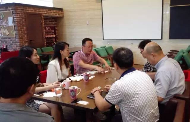 東方龍商務陪同寧波甬嘉恒業(yè)集團實地考察全球性跨境電商投資選址項目,推動雙方項目合作 東方龍商務陪同寧波甬嘉恒業(yè)集團實地考察全球性跨境電商投資選址項目,推動雙方項目合作