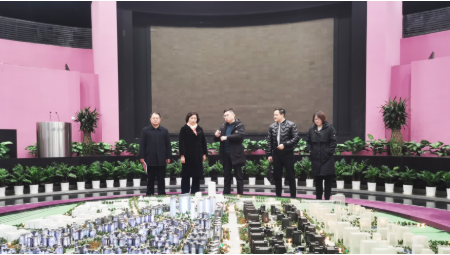陪同政府園區(qū)對接考察縣域總部基地投資選址項目，共商良策，構(gòu)建縣域發(fā)展新模式