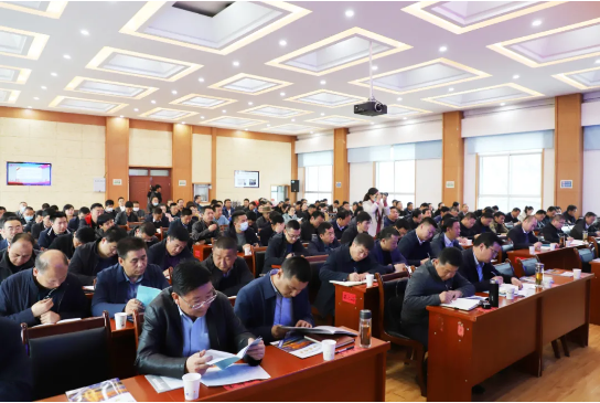 甘肅甘南州特邀東方龍商務(wù)集團舉行政府招商引資能力提升培訓(xùn)班