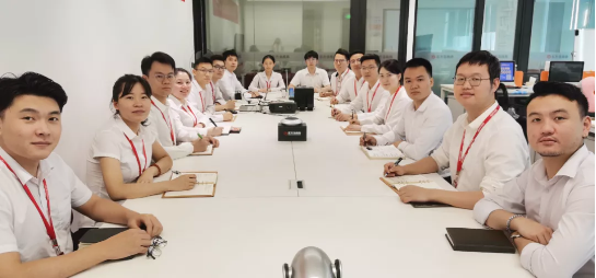 以“四輪驅(qū)動(dòng)”為核心，保持健康發(fā)展態(tài)勢(shì)！東方龍商務(wù)集團(tuán)4月份月度總結(jié)會(huì)圓滿(mǎn)舉行