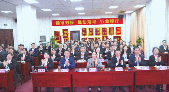 以“四輪驅(qū)動(dòng)”為核心，保持健康發(fā)展態(tài)勢(shì)！東方龍商務(wù)集團(tuán)4月份月度總結(jié)會(huì)圓滿(mǎn)舉行