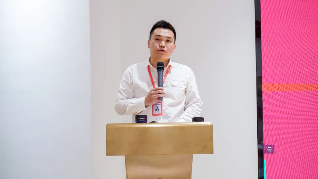 燃情征戰(zhàn)，決勝決戰(zhàn)下半年！東方龍商務(wù)集團成功舉行6-7月份月度總結(jié)會