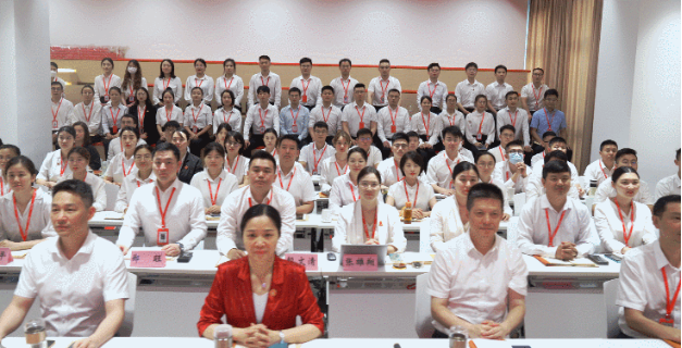 燃情征戰(zhàn)，決勝決戰(zhàn)下半年！東方龍商務(wù)集團成功舉行6-7月份月度總結(jié)會
