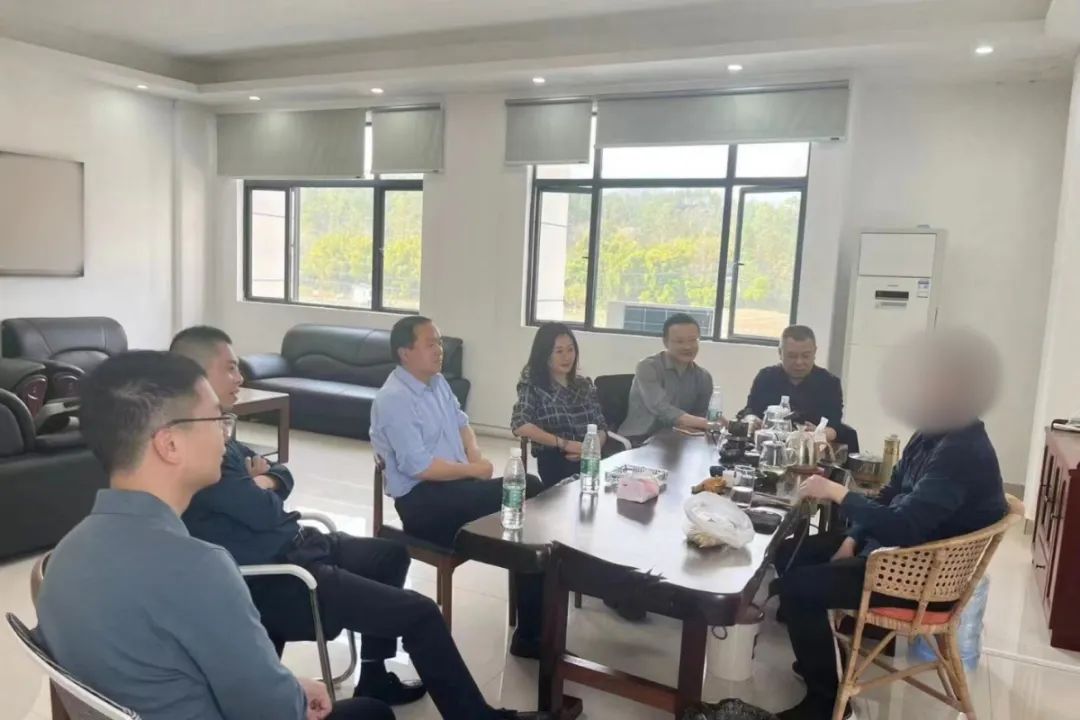 老牌制造商，為富士康等知名企業(yè)長(zhǎng)期供貨！四川某地方政府實(shí)地對(duì)接高端光電材料配件生產(chǎn)投資選址項(xiàng)目