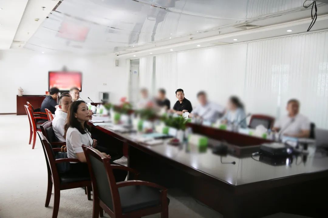 百億規(guī)模大型集團(tuán)公司，投資50億！四川某地方政府實(shí)地對(duì)接新型鋰電池生產(chǎn)擴(kuò)建投資選址項(xiàng)目