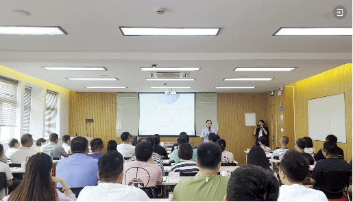 開講啦！集團(tuán)董事長/CEO陳谷音走進(jìn)上海交通大學(xué)講堂，為廣東海珠區(qū)石溪聯(lián)社考察團(tuán)做專業(yè)招商實戰(zhàn)培訓(xùn)