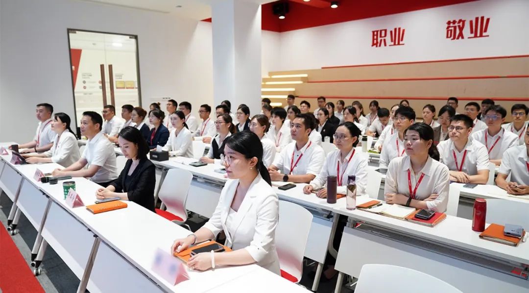 放大項(xiàng)目開發(fā)量，提振發(fā)展精氣神！9月上旬，集團(tuán)共34個優(yōu)質(zhì)投資選址項(xiàng)目通過評估