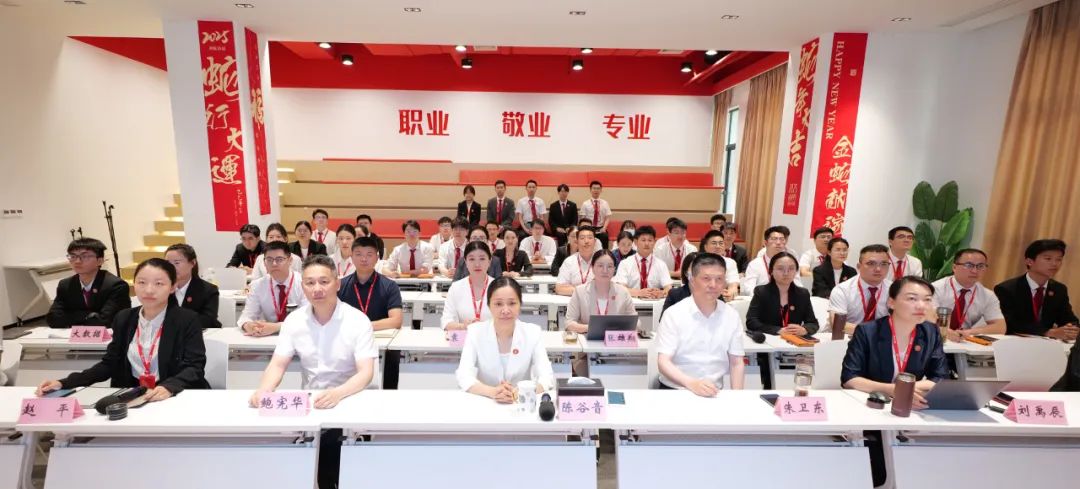 聚集大產(chǎn)業(yè)、大鏈主項目，帶動大發(fā)展！5月下旬，集團共31個優(yōu)質(zhì)投資選址項目通過評估